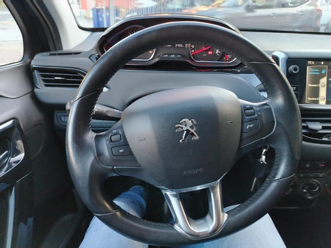 Peugeot 208 1.4 HDi 68 CV 5 porte Allure - ADATTA A NEOPATENTATI