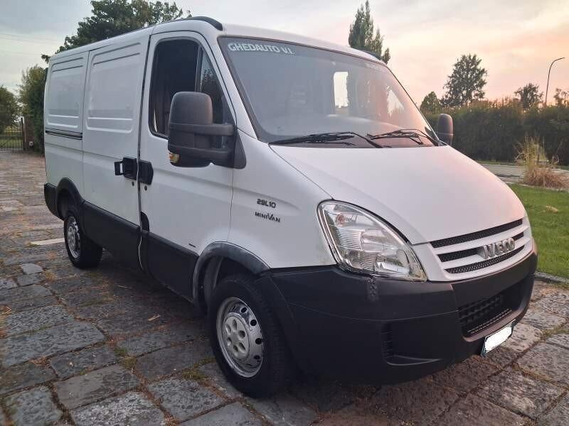 IVECO DAILY 29L 10 2.3 MJTD PC-PL