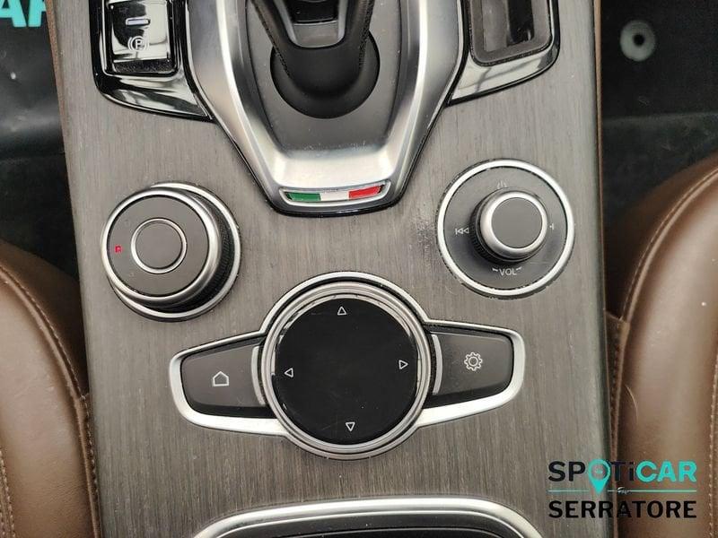 Alfa Romeo Stelvio 2020 2.2 t Ti Q4 210cv auto