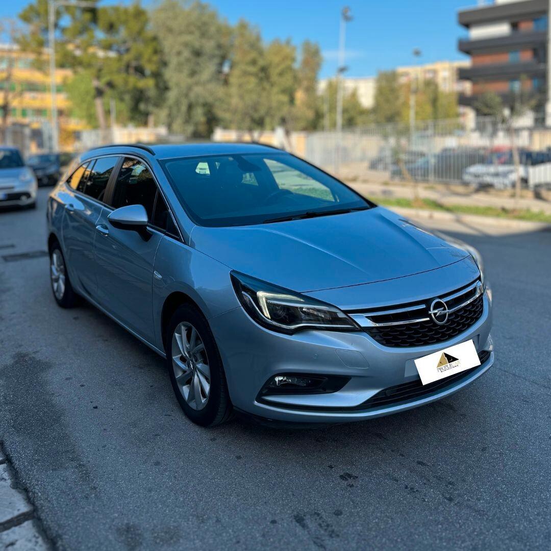 Opel Astra 1.6 CDTi **cambio automatico**