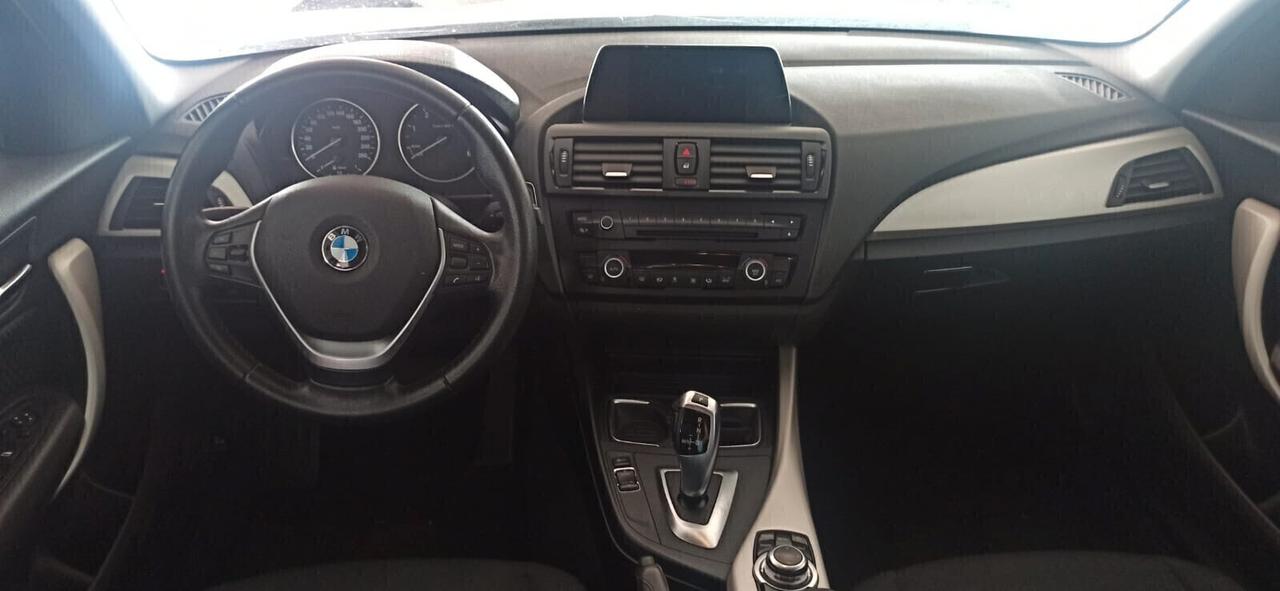 Bmw 118 118d 5p. Business