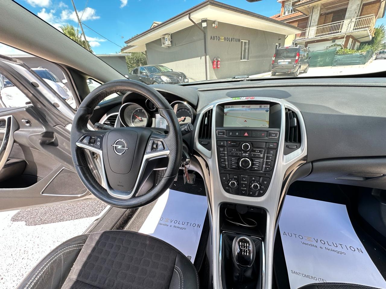 Opel Astra GTC 2.0 CDTI 165cv Cosmo 288.180 km