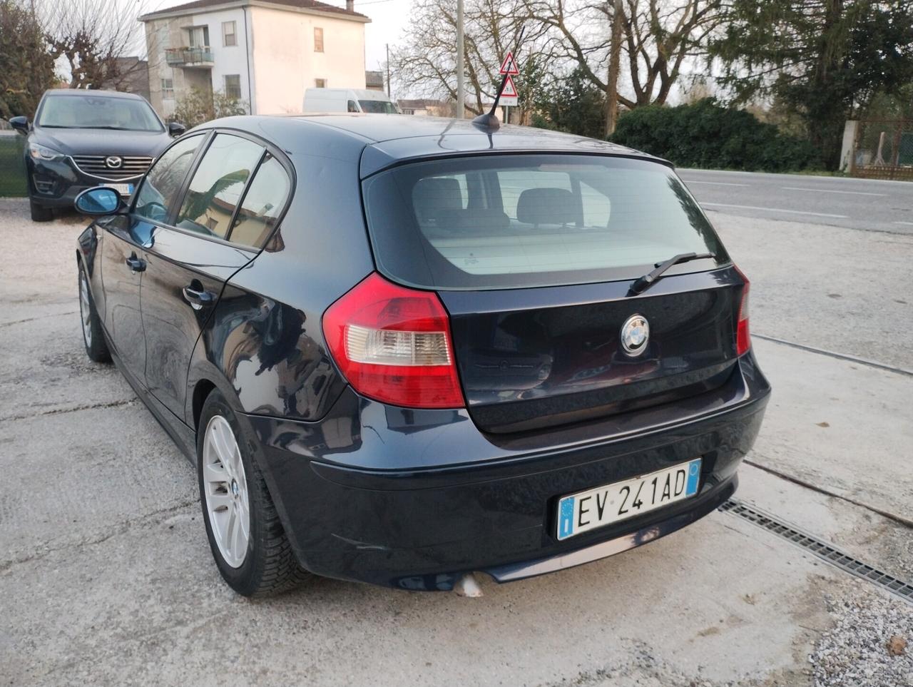 BMW SERIE 1 120D cat 5P Futura 2006 Automatica