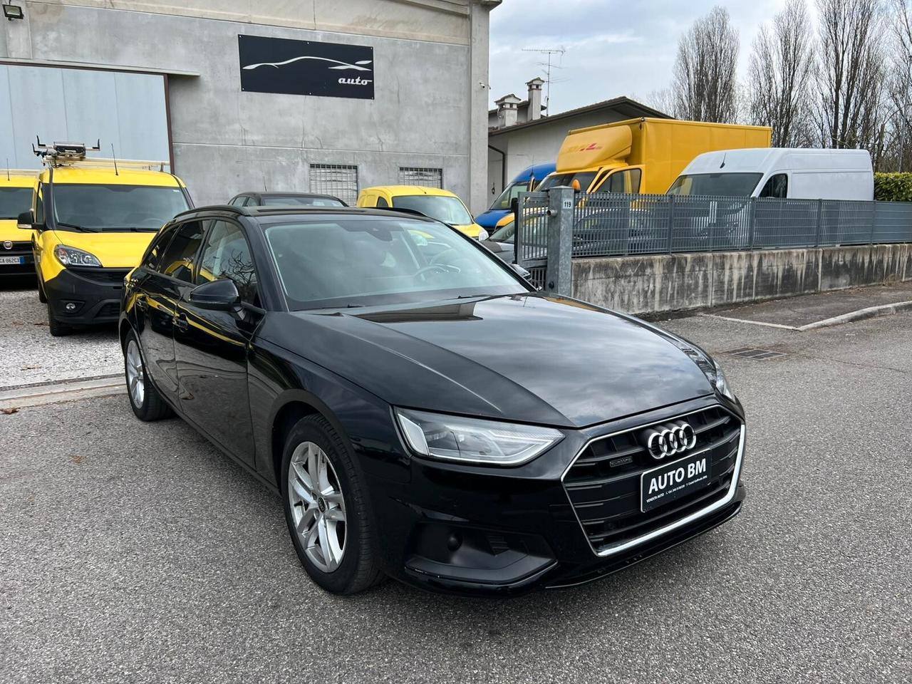Audi A4 Avant 40 TDI quattro S tronic Business