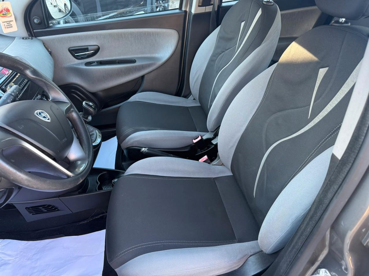 Lancia Ypsilon 1.2 69 CV 5 porte GPL Ecochic Gold