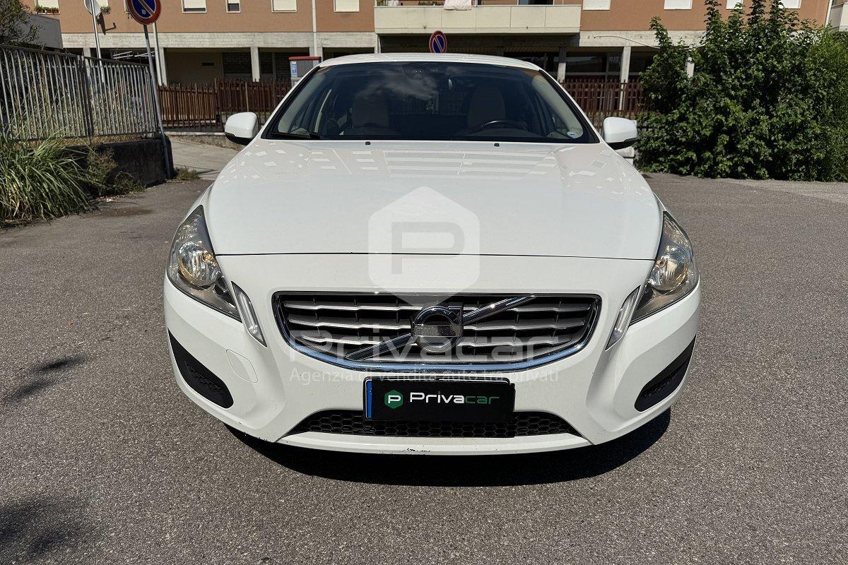 VOLVO V60 D3 Geartronic Momentum