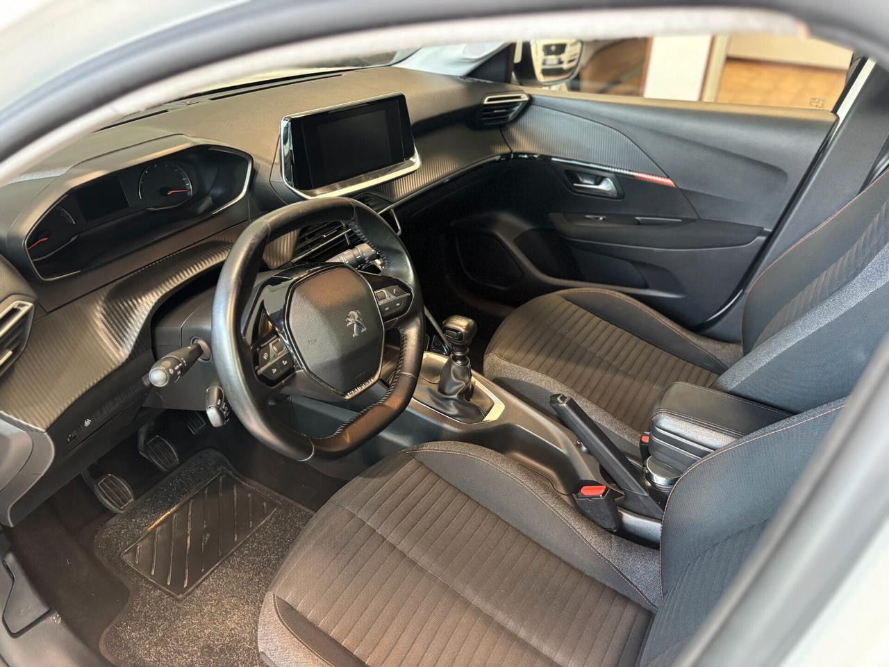 Peugeot 208 1.2 puretech *PER NEOPATENTATI*CINGHIA FATTA