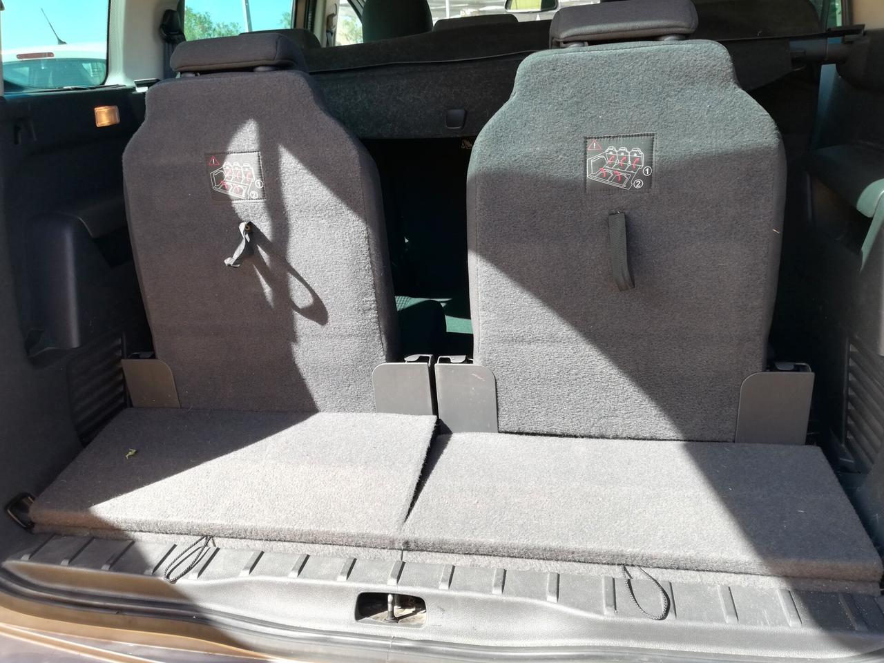 Peugeot 5008 7 posti