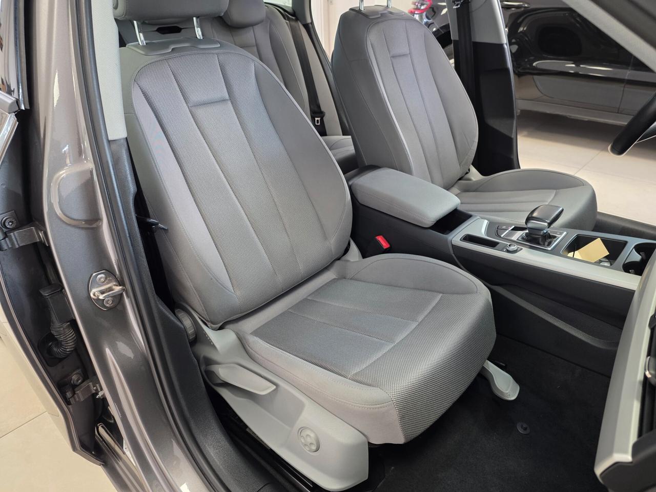 Audi A4 40 TDI S tronic Business Advanced