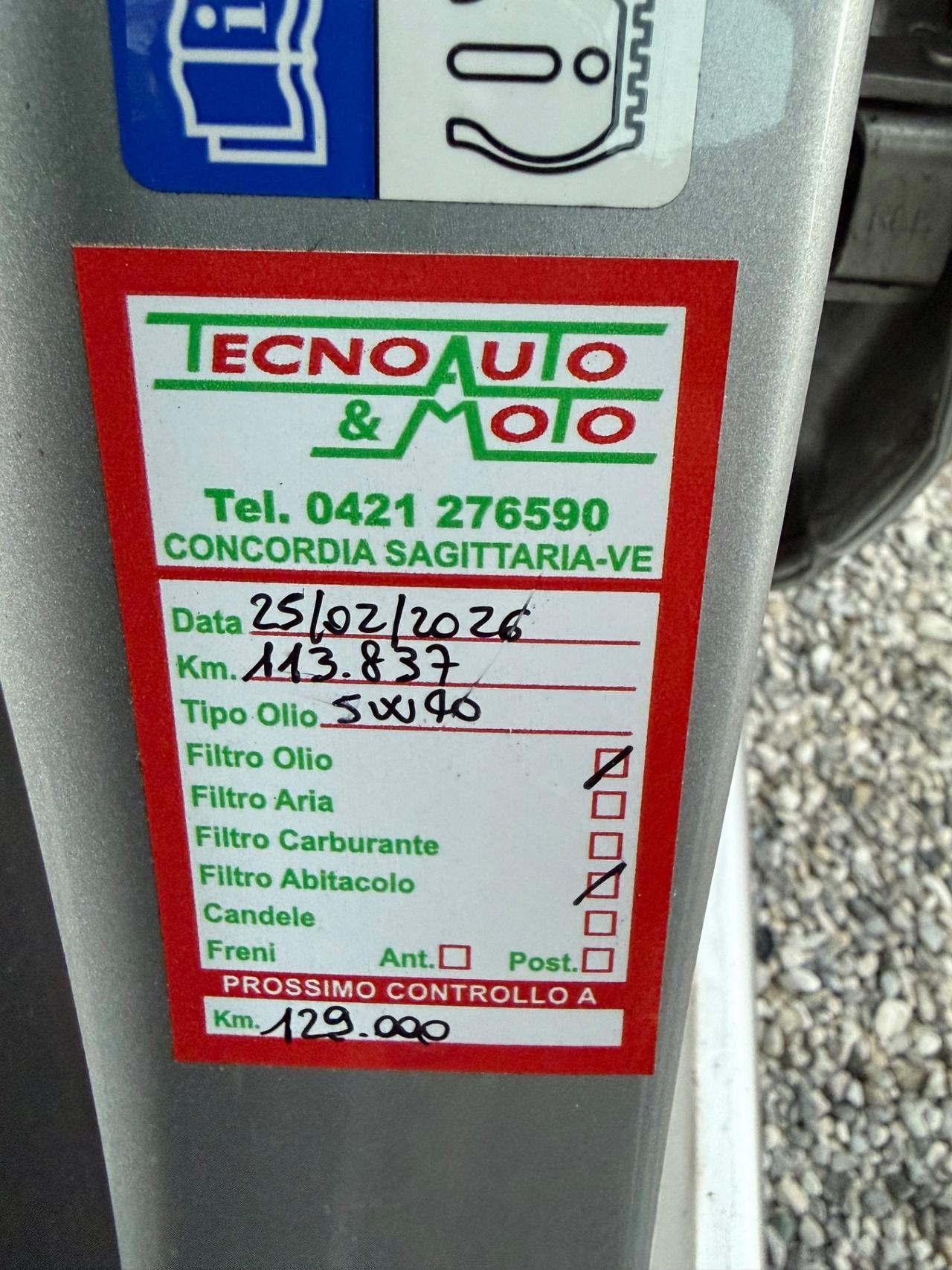 Ford Fiesta 1.5 TDCi 75CV 5 porte Titanium