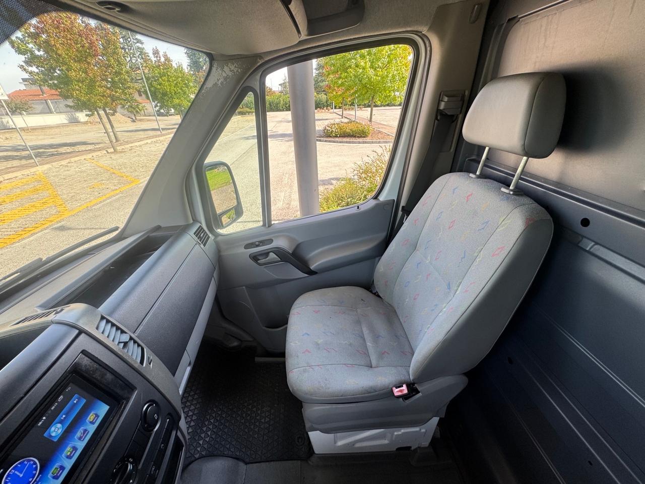 VOLKSWAGEN CRAFTER 2.5 TDI 109 CV – TETTO ALTO – PASSO LUNGO