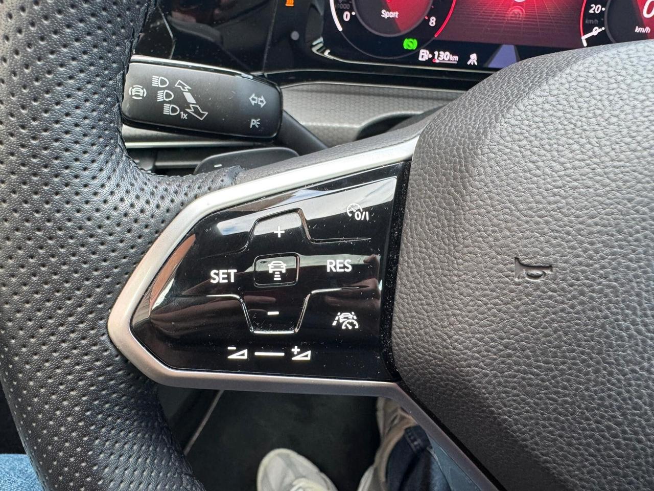 Volkswagen Golf GTI 2.0 TSI Performance 245cv dsg