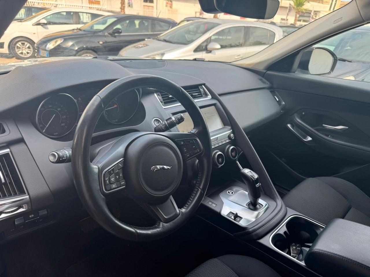 Jaguar E-Pace 2.0D 150 CV AWD aut. R-Dynamic HSE