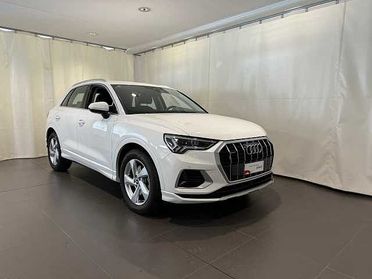 Audi Q3 45 TFSI quattro S tronic Business Advanced