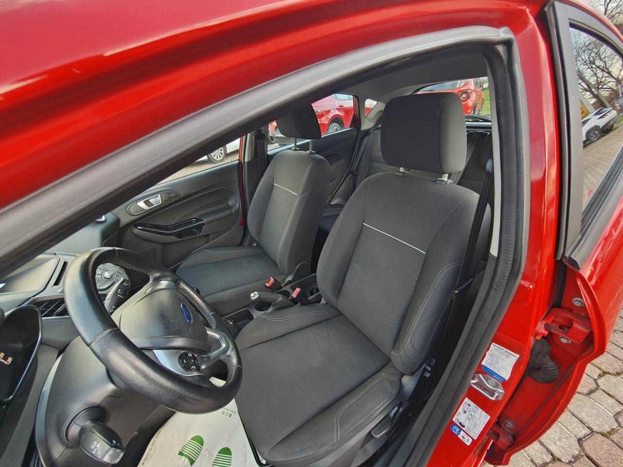 Ford Fiesta 1.2 60CV 5 porte Titanium