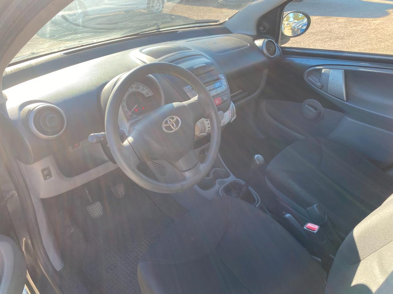 TOYOTA AYGO 1.0 ANNO 2010 147.000 KM