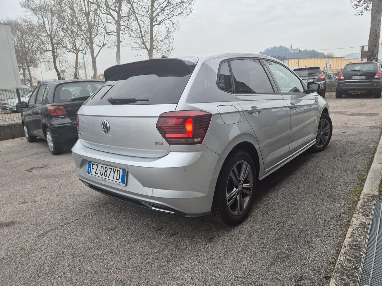 VW Polo 1.0 TGI Ver. R-LINE 5P.te E6D -- METANO!!!