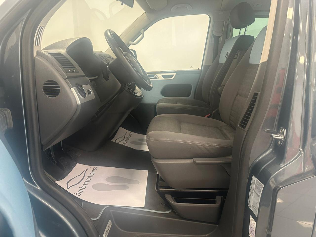 Volkswagen Multivan 2.5 TDI/174CV Highline