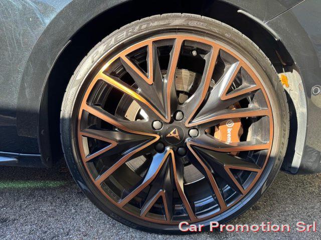 CUPRA Leon 2.0 TSI 300 CV DSG VZ Carbon