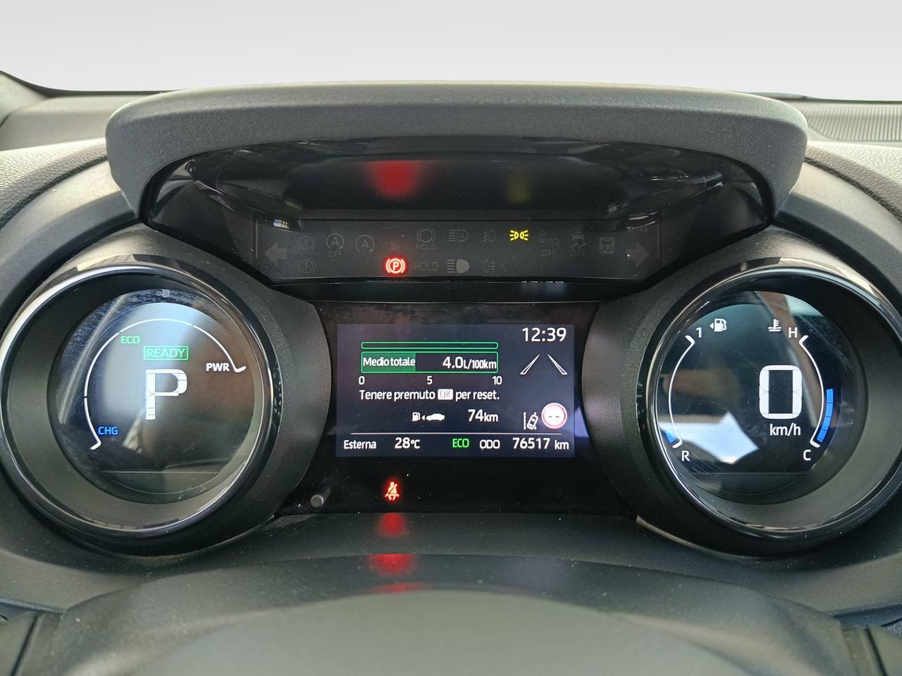 TOYOTA Yaris IV 2020 - Yaris 1.5h Lounge