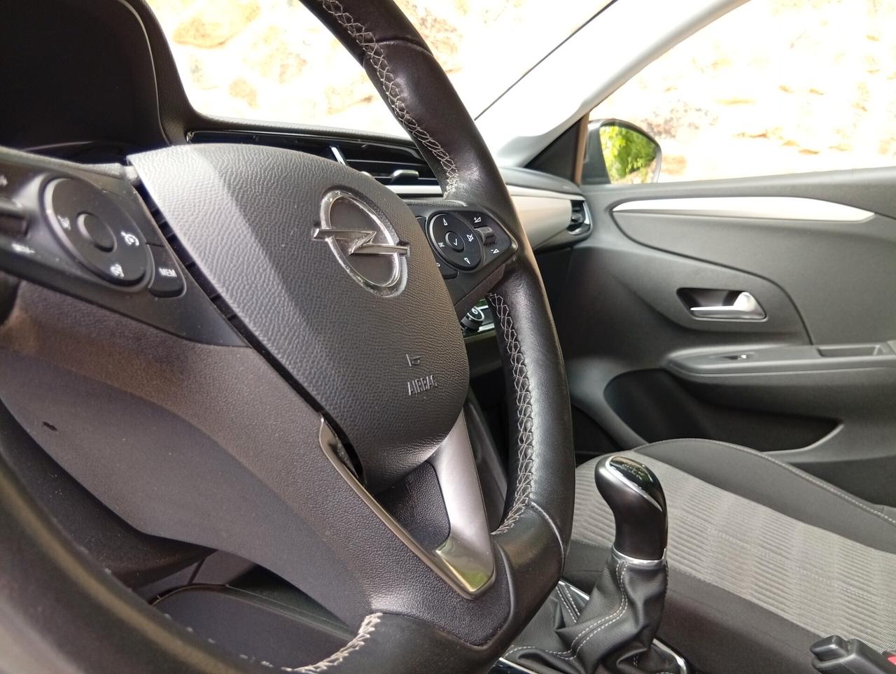 Opel Corsa 1.2 Coupé 120 Anniversary