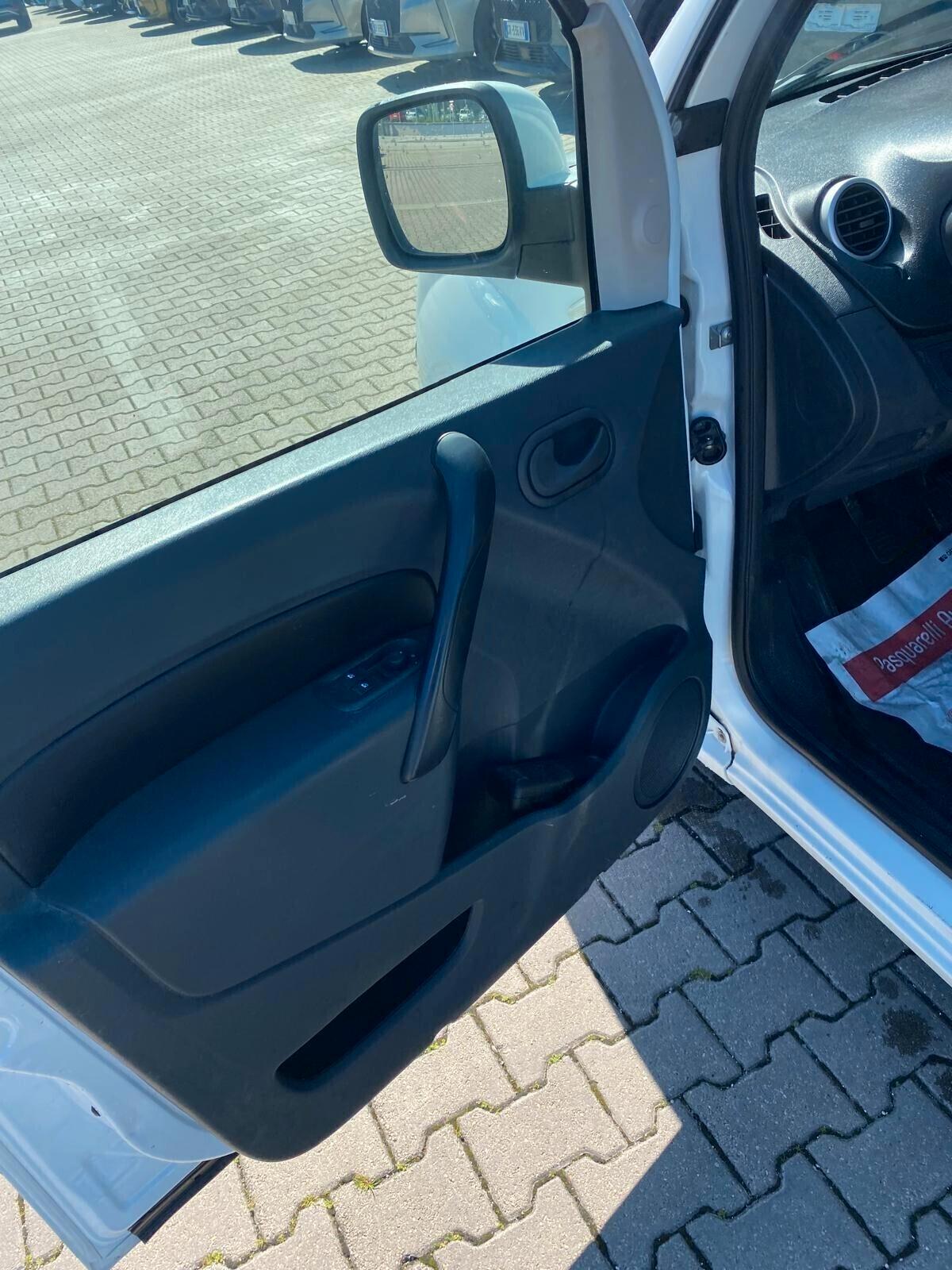 Renault Kangoo 1.5 dCi 75CV F.AP. 4p. Express