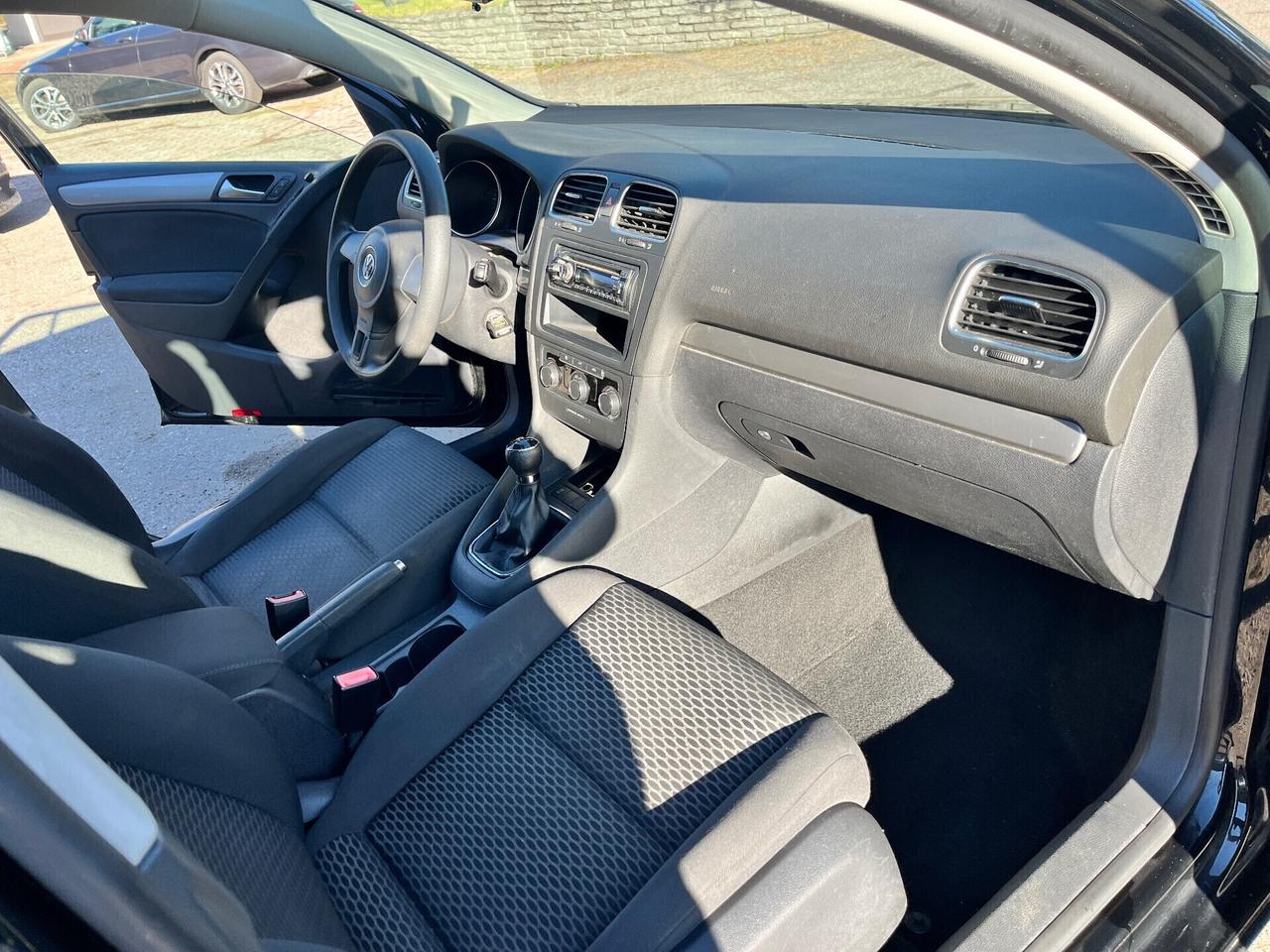 Volkswagen Golf 1.6 TDI DPF 5p. United