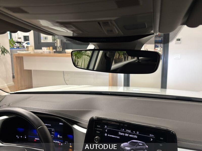 Volkswagen T-Roc I 2022 1.0 tsi Life 110cv