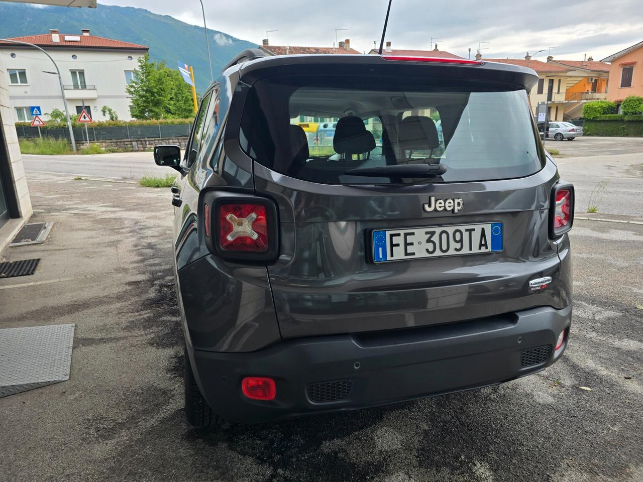 Jeep Renegade 1.6 Mjt 120 CV Longitude