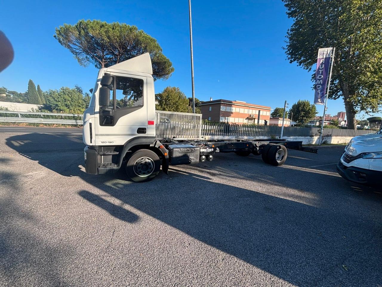 Iveco Eurocargo 120E190 motore euro 6 autotelaio