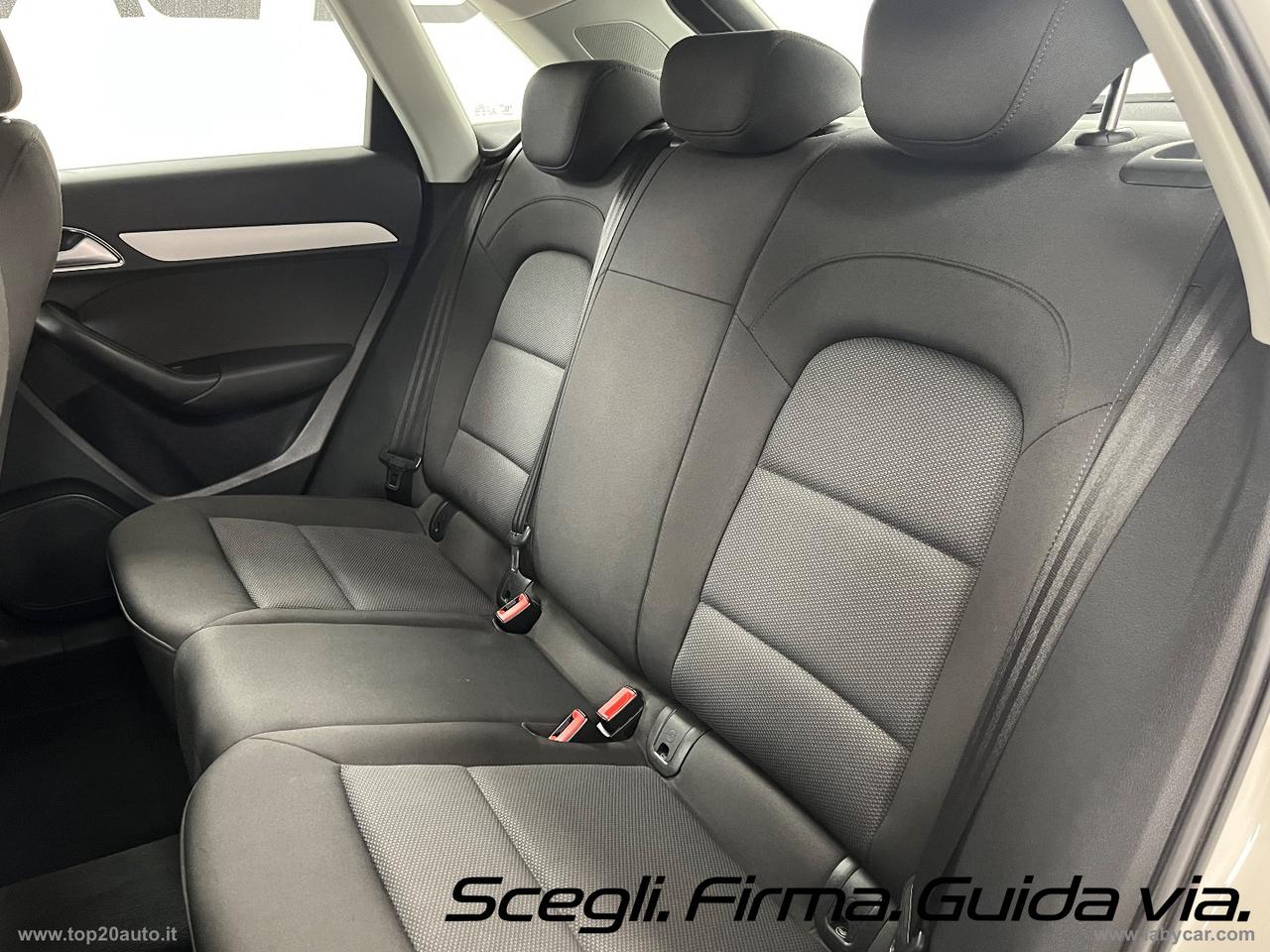 AUDI Q3 2.0 TDI 120CV EU6 Business