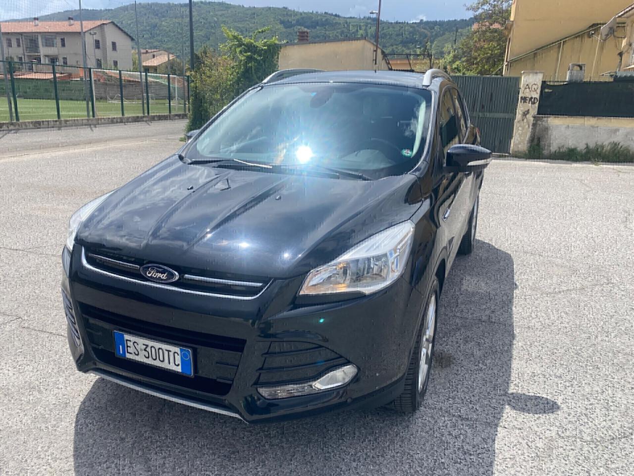 Ford Kuga 2.0 TDCI 140 CV 4WD Titanium