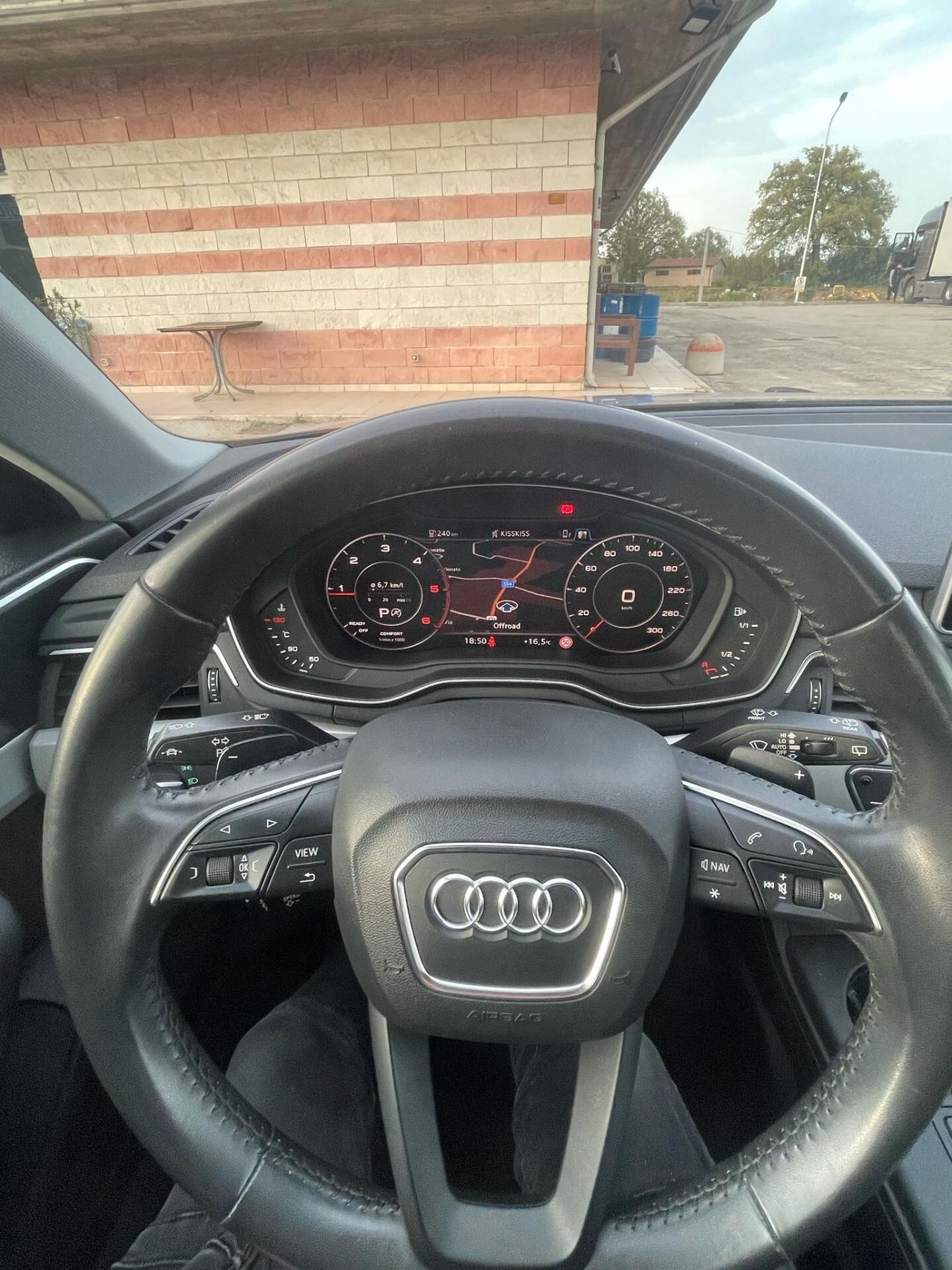 Audi A4 Avant 35 TDI 2.0 150 cv S-tronic S-line edition. Full optional