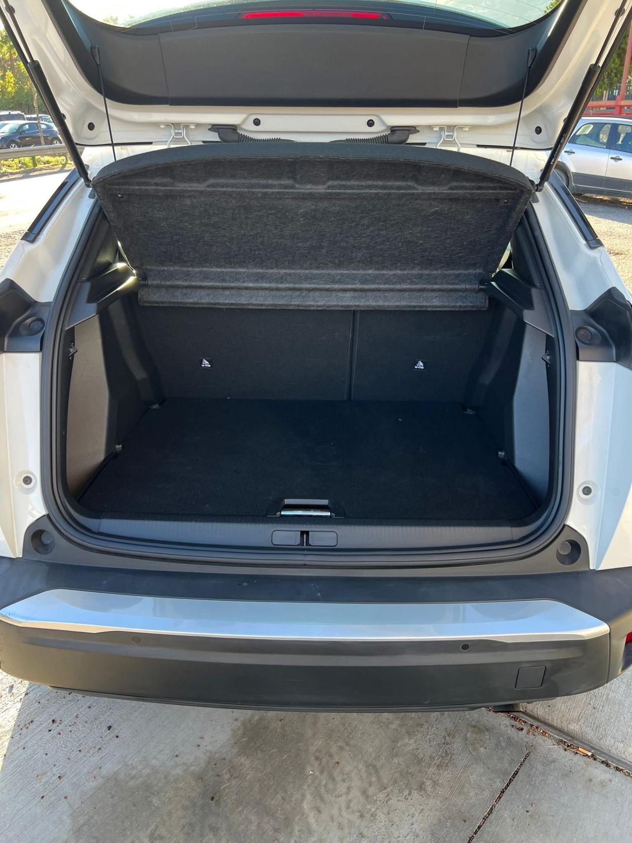 Peugeot 2008 PureTech 100 S&S Allure