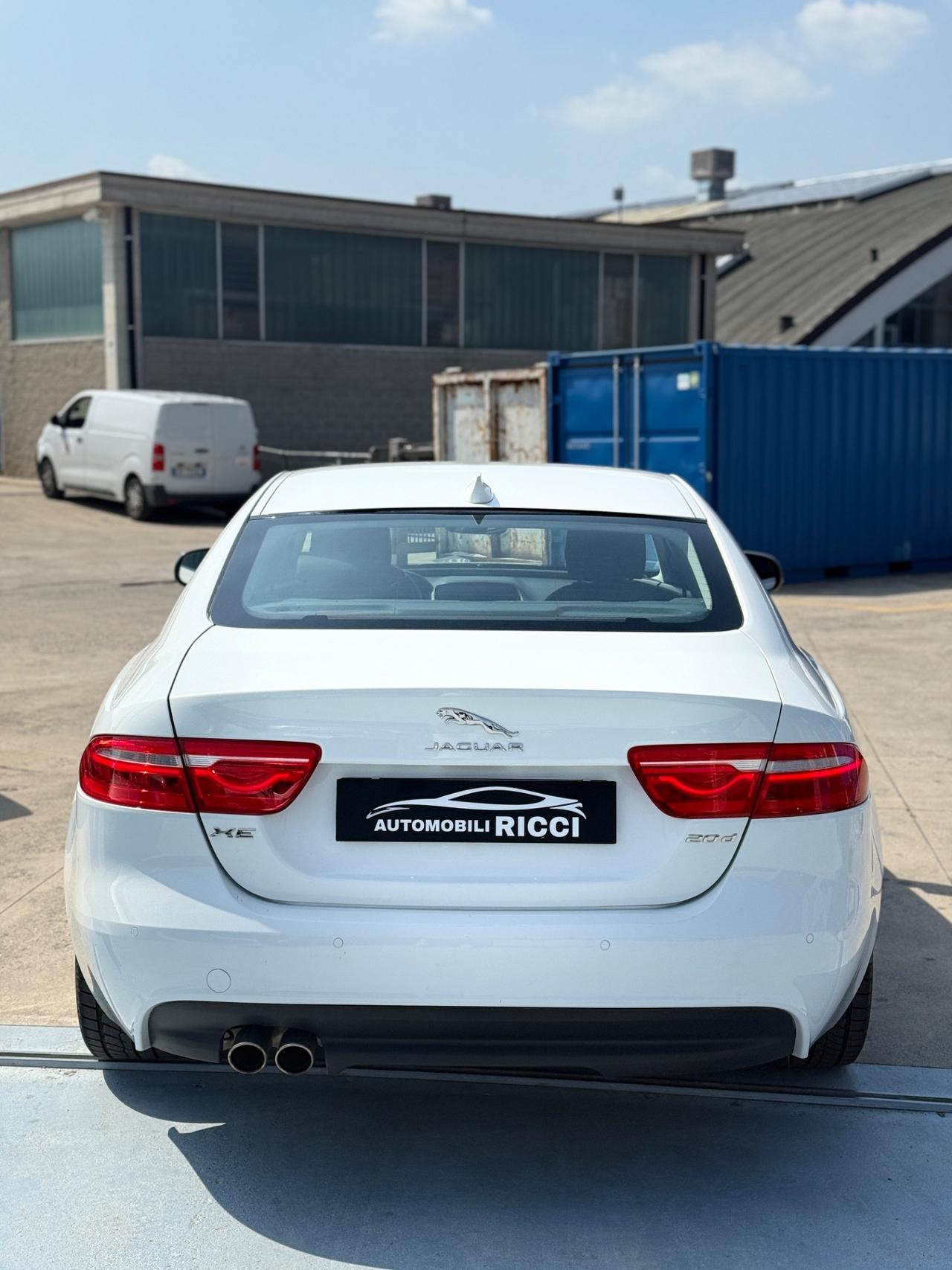 Jaguar XE 2.0 D 180 CV aut. Prestige