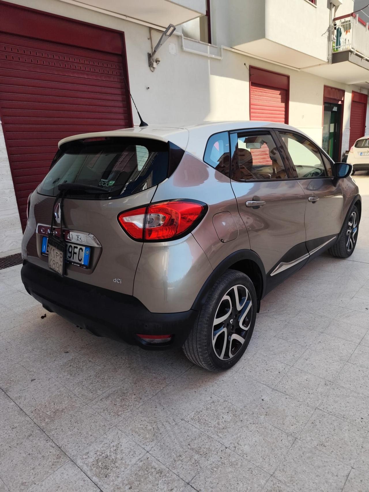 Renault Captur 1.5 dCi 8V 90 CV *GANCIO DI TRAINO*