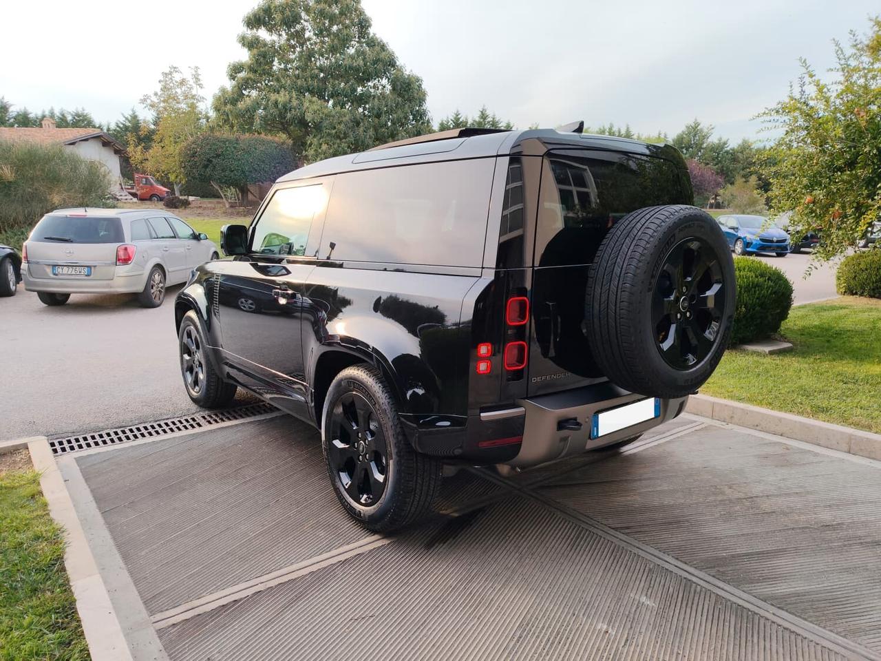 Land Rover Defender 90 3.0D I6 250 CV AWD Auto X-Dynamic SE