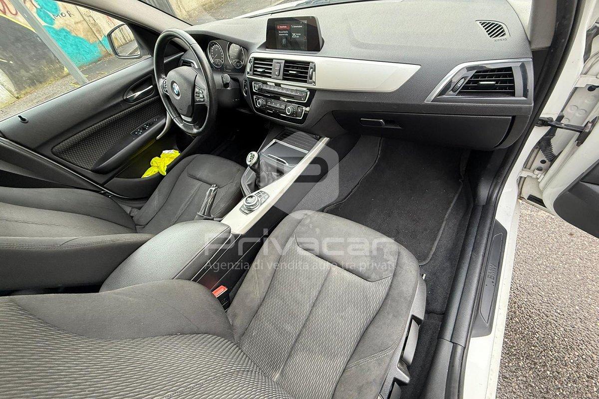 BMW 116i 5p. Advantage