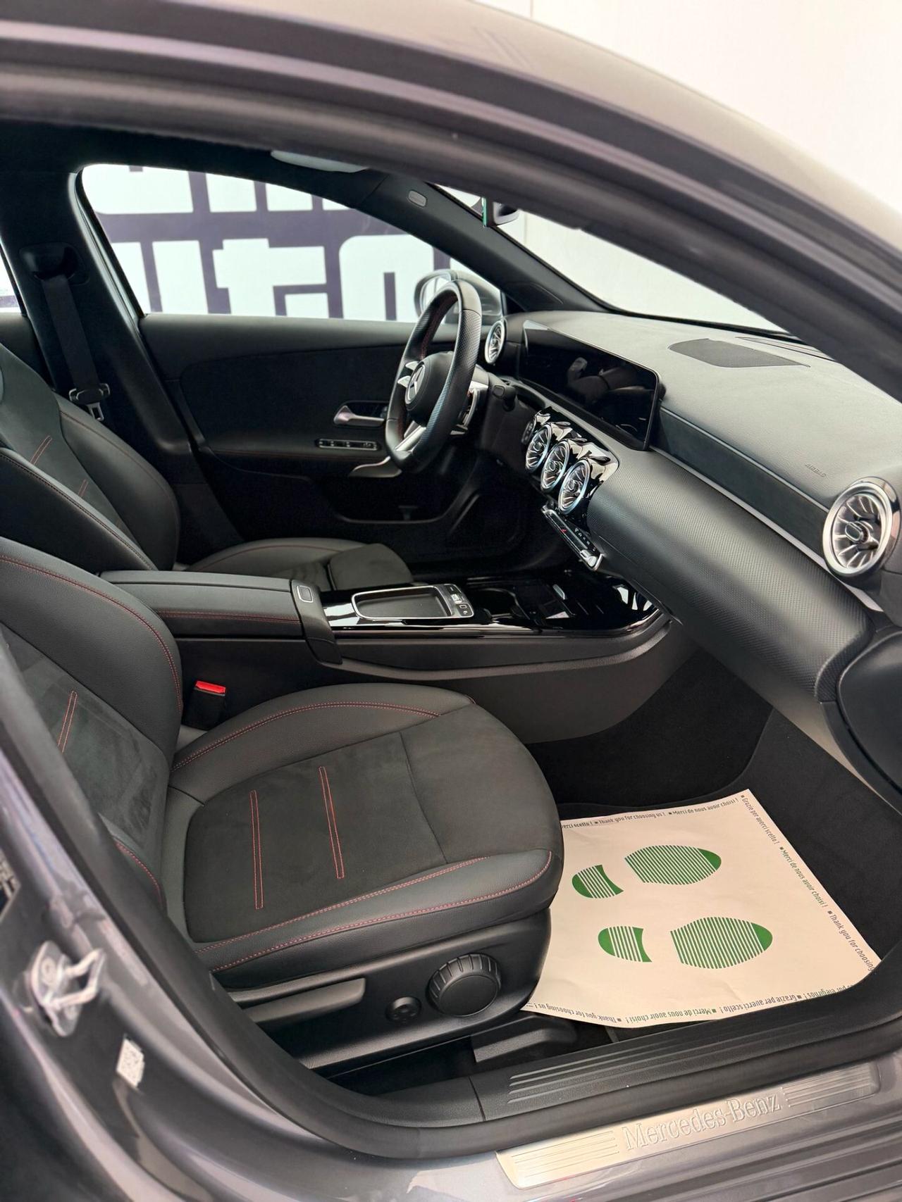 Mercedes-benz A180 AMG Line Premium