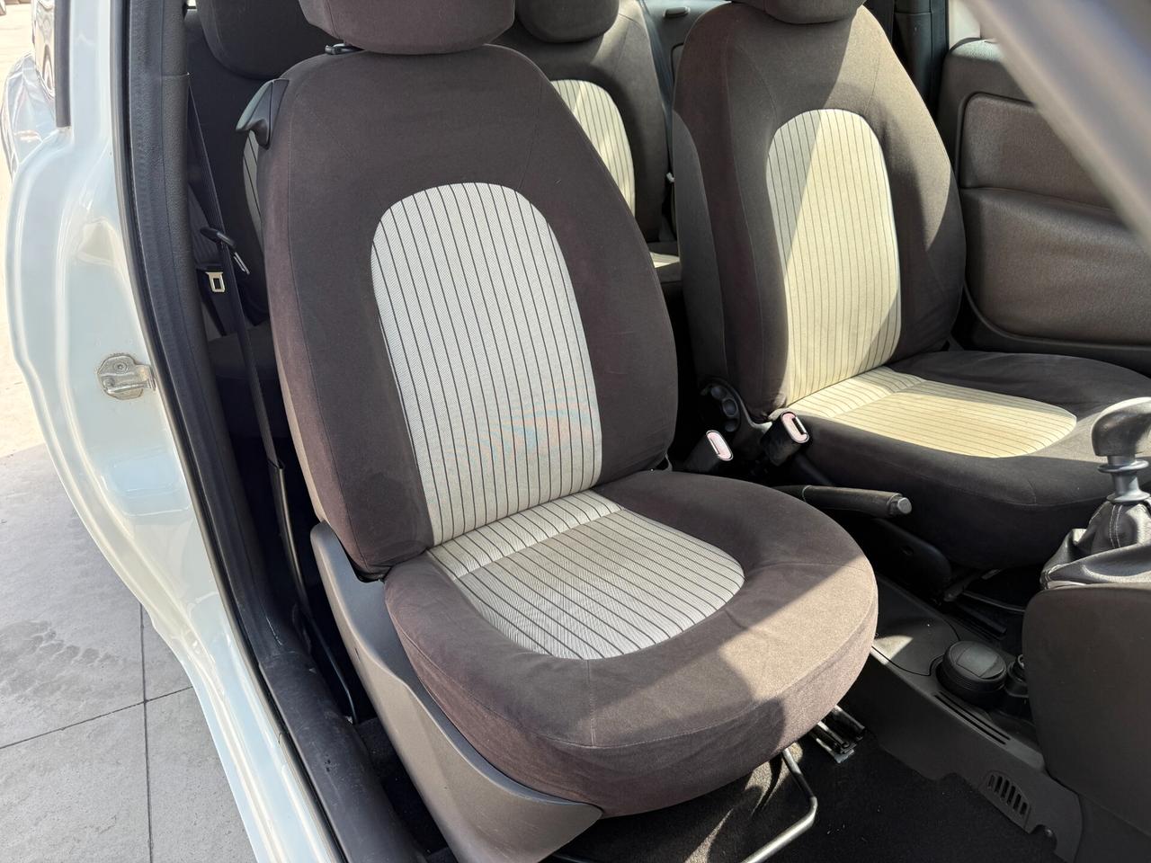 LANCIA YPSILON ANNO 2008 1.2 BENZINA 60 CV