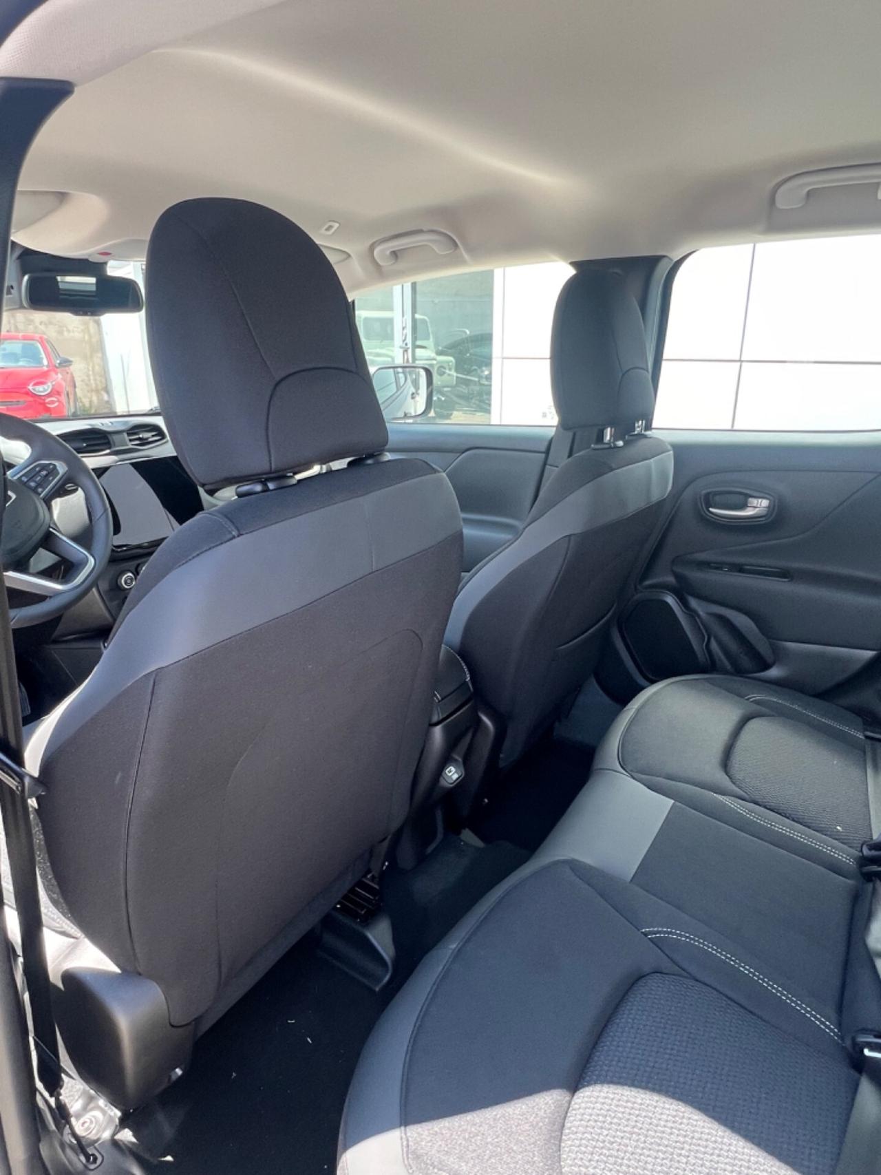 Jeep Renegade 1.5 Altitude - AUTOCARRO N1