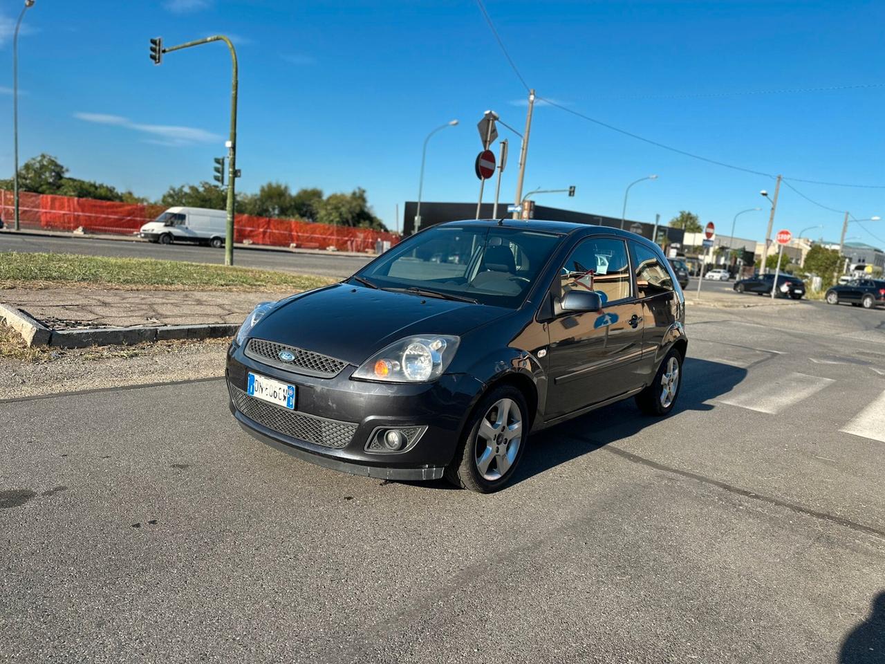 Ford Fiesta 1.2 16V 3p. Ghia