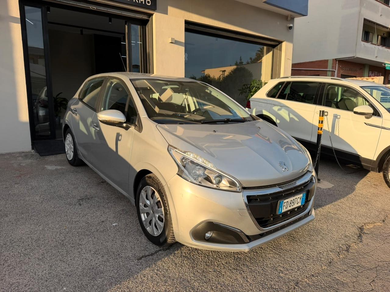 Peugeot 208 BlueHDi 75cv OK NEOPATENTATI