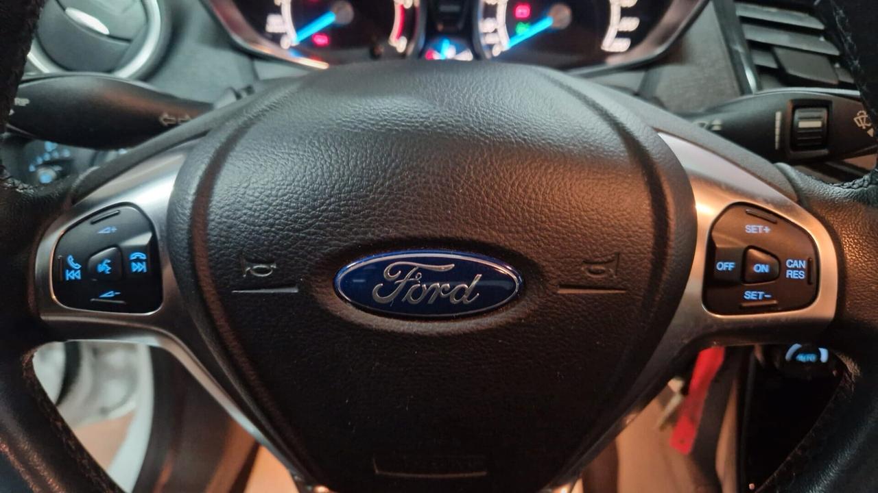 Ford Fiesta 1.6 TDCi 95CV 5 porte Titanium st line vignale active