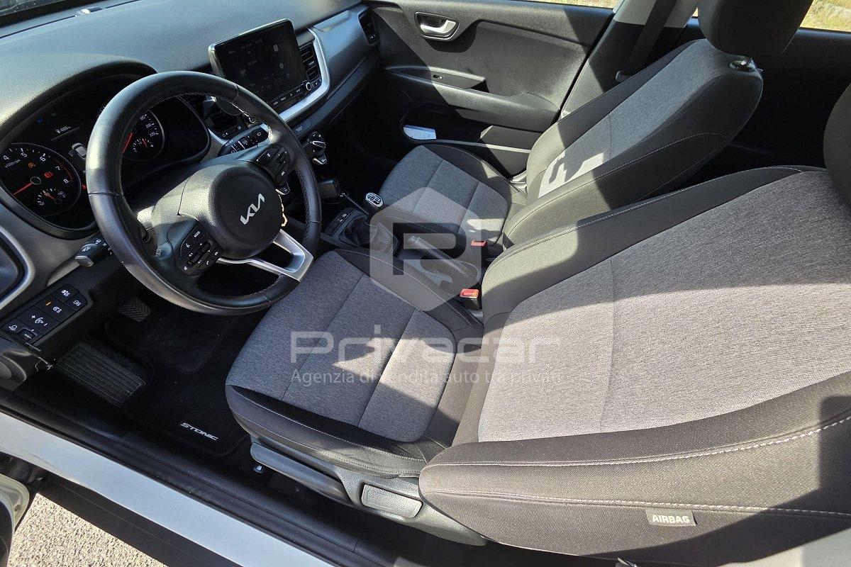 KIA Stonic 1.0 T-GDi 100 CV MHEV MT Urban Special Edition