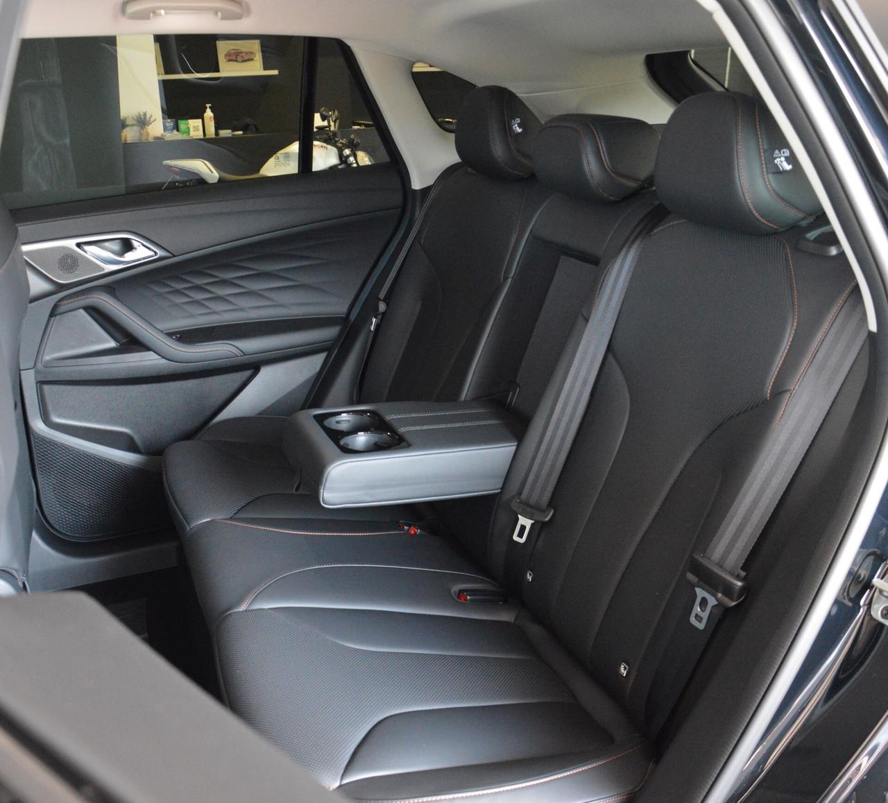 Mg HS 1.5T-GDI Luxury (NUOVA)