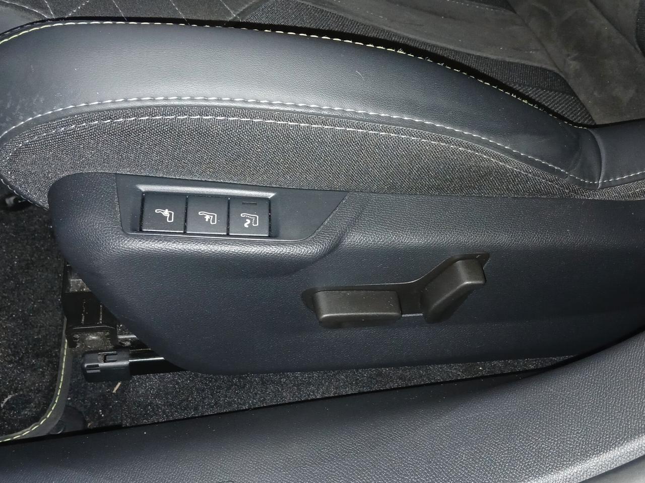 Peugeot 208 PureTech 100 Stop&Start 5 porte GT pack