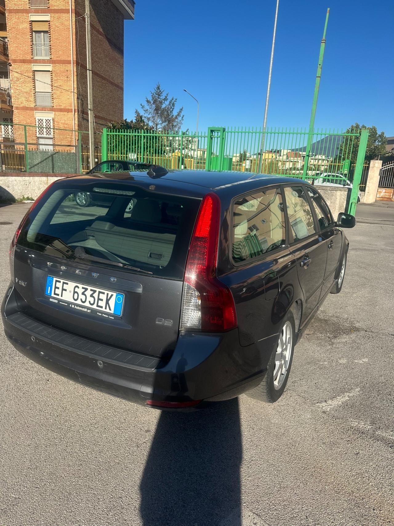 Volvo V50 D2 R-design