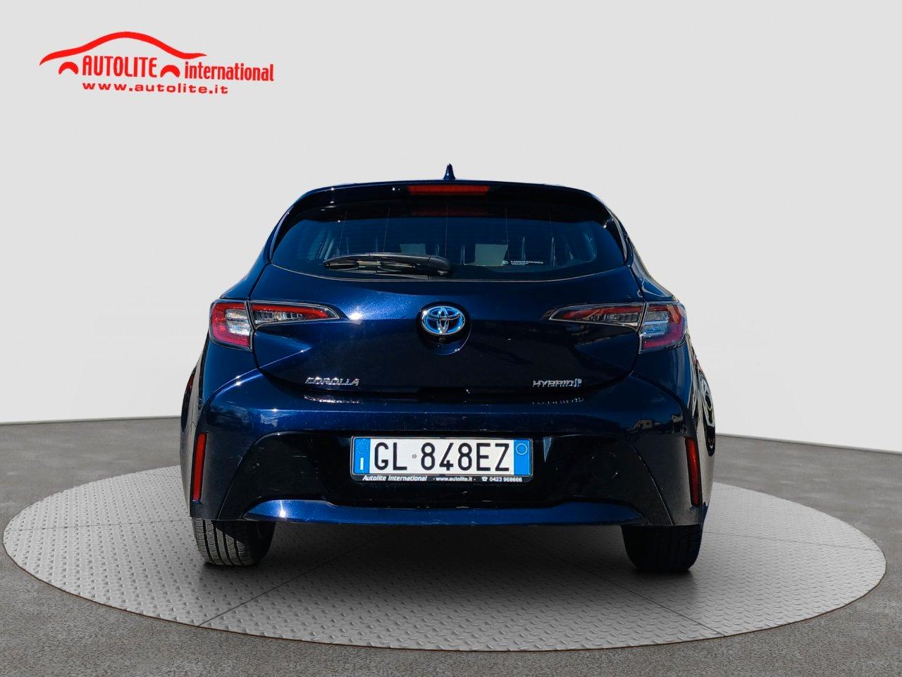 Toyota Corolla 1.8h Business cvt
