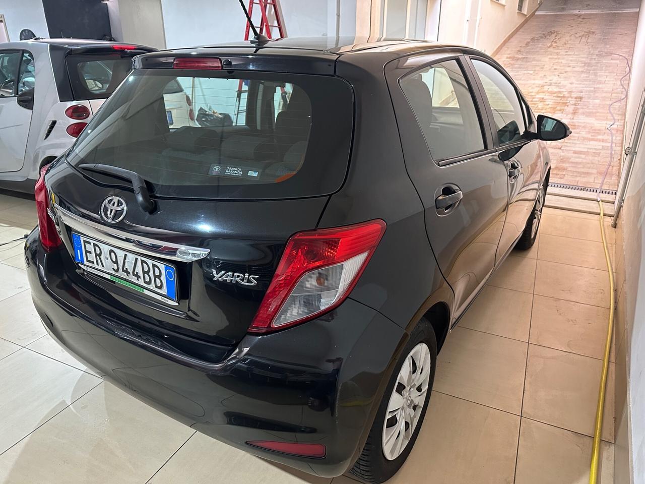 Toyota Yaris 1.0 5 porte Lounge